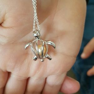 Vantel Pearl necklace